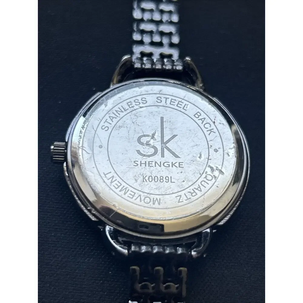 Shengke Black Dial And Case Women’s Quartz Watch